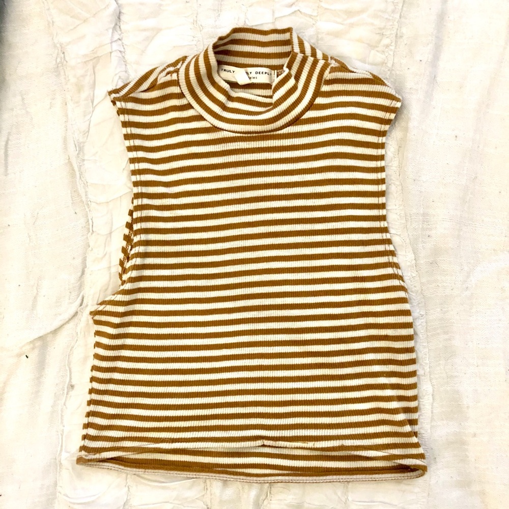 Mustard striped crop top